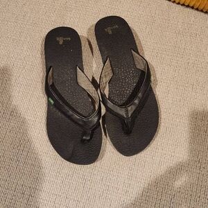 Sanuk Black Wedges